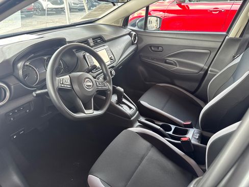 Used 2025 Nissan Versa S w/ Trunk Package FWD image 2