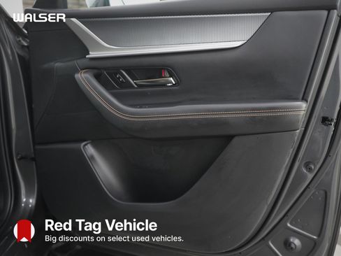 Certified 2024 MAZDA CX-90 Plug-In Hybrid w/ Preferred AWD/4WD image 9