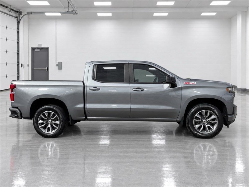 Used 2020 Chevrolet Silverado 1500 RST AWD/4WD image 3