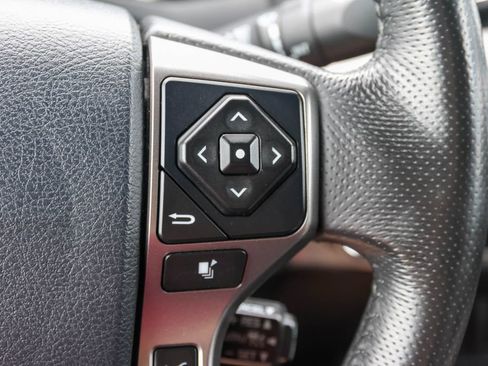 Used 2018 Toyota Tacoma Limited AWD/4WD image 25