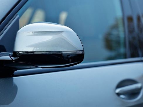 New 2026 BMW X5 xDrive40i w/ M Sport Package image 11