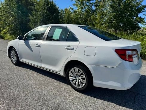 Used 2013 Toyota Camry LE FWD image 7