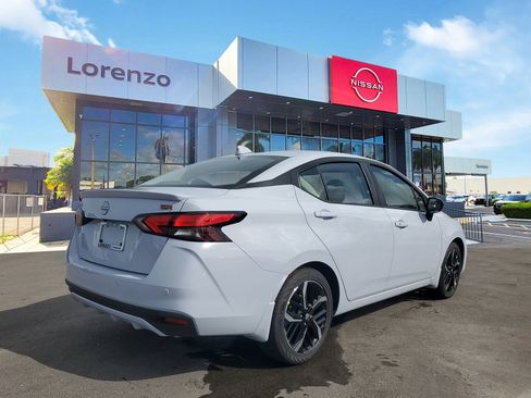 New 2025 Nissan Versa SR w/ Trunk Package image 4