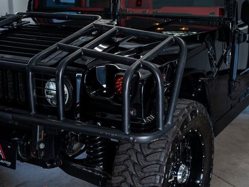 Used 2002 HUMMER H1 4-Door Wagon image 12