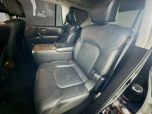 Used 2016 INFINITI QX80 Luxe w/ 22" Wheel Package image 28