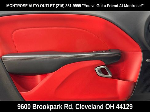 Used 2015 Dodge Challenger R/T Plus image 13