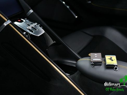 Used 2024 Ferrari Roma Spider RWD image 50