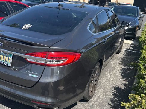 Used 2017 Ford Fusion Titanium image 2