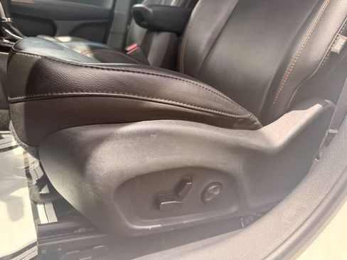 Used 2020 Jeep Compass Limited AWD/4WD image 10