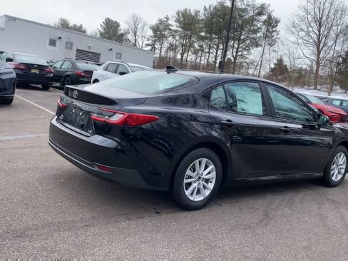 New 2026 Toyota Camry LE image 8