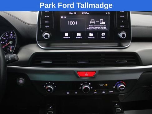 Used 2020 Kia Telluride S w/ S 8 Passenger Seating Package image 17