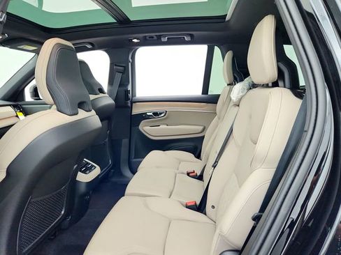 New 2026 Volvo XC90 B5 Plus image 28