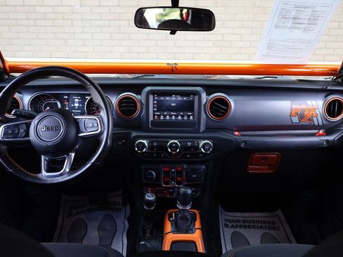 Used 2021 Jeep Gladiator Mojave w/ Auxiliary Switch Group image 38