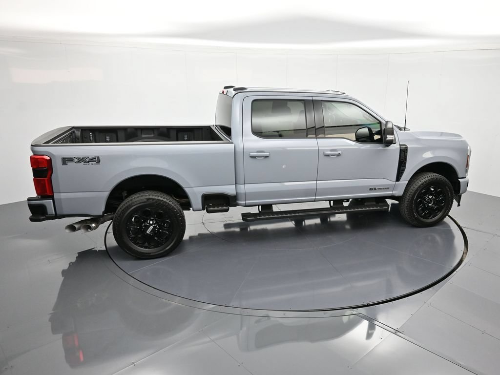 New 2026 Ford F250 Lariat w/ Black Appearance Package AWD/4WD image 32