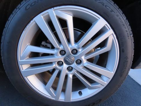 Used 2019 Audi Q5 2.0T Premium Plus w/ Premium Plus Package image 16