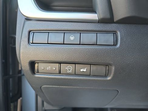 New 2026 Nissan Rogue SV FWD image 23