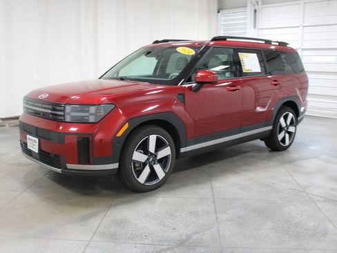 Used 2024 Hyundai Santa Fe Limited image 4