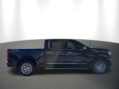 Used 2023 Chevrolet Silverado 1500 High Country w/ Technology Package image 20