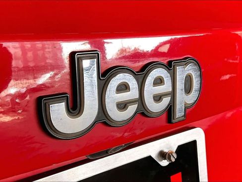 Used 2018 Jeep Renegade Latitude image 30