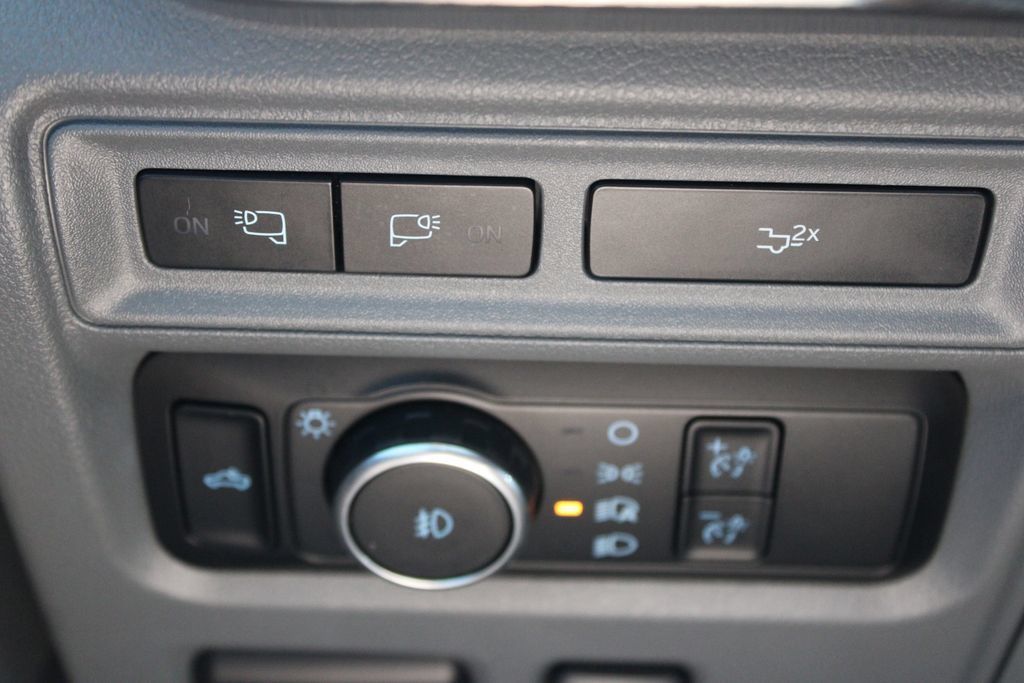 Used 2023 Ford F150 Lariat AWD/4WD image 45