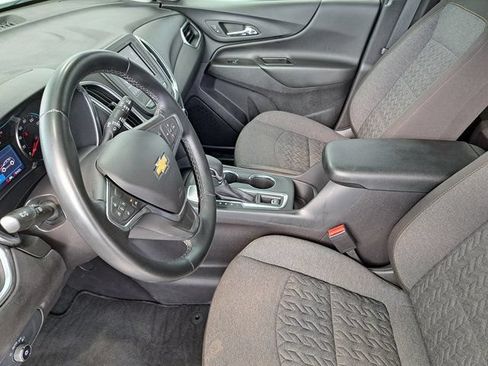 Used 2024 Chevrolet Equinox LT FWD image 32