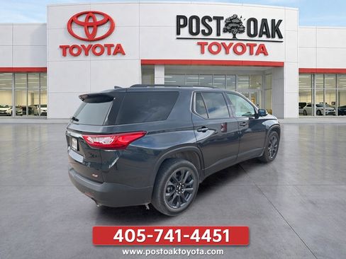Used 2021 Chevrolet Traverse RS FWD image 7