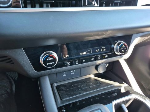New 2026 Mitsubishi Outlander ES FWD image 24