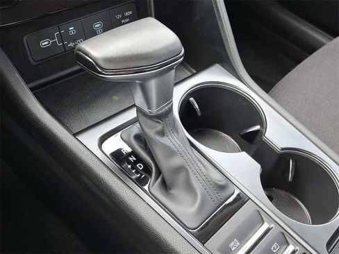 Certified 2025 Hyundai Sonata SE image 14