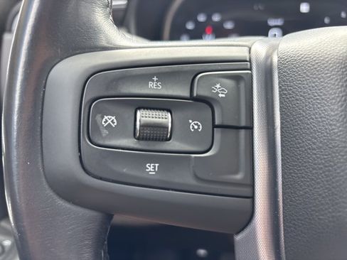 Used 2023 GMC Yukon SLT AWD/4WD image 31