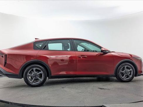 Used 2025 Kia K4 FWD image 9