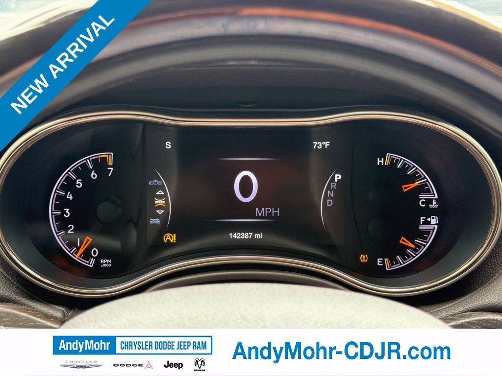 Used 2016 Jeep Grand Cherokee Summit AWD/4WD image 9