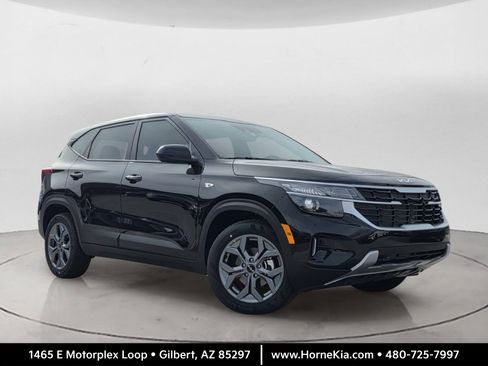 New 2026 Kia Seltos LX FWD image 1