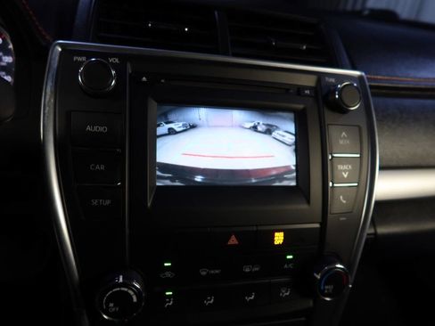 Used 2017 Toyota Camry SE image 23