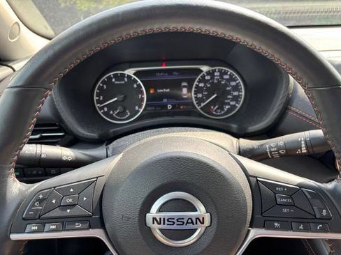 Certified 2023 Nissan Sentra SR w/ SR Premium Package FWD image 18