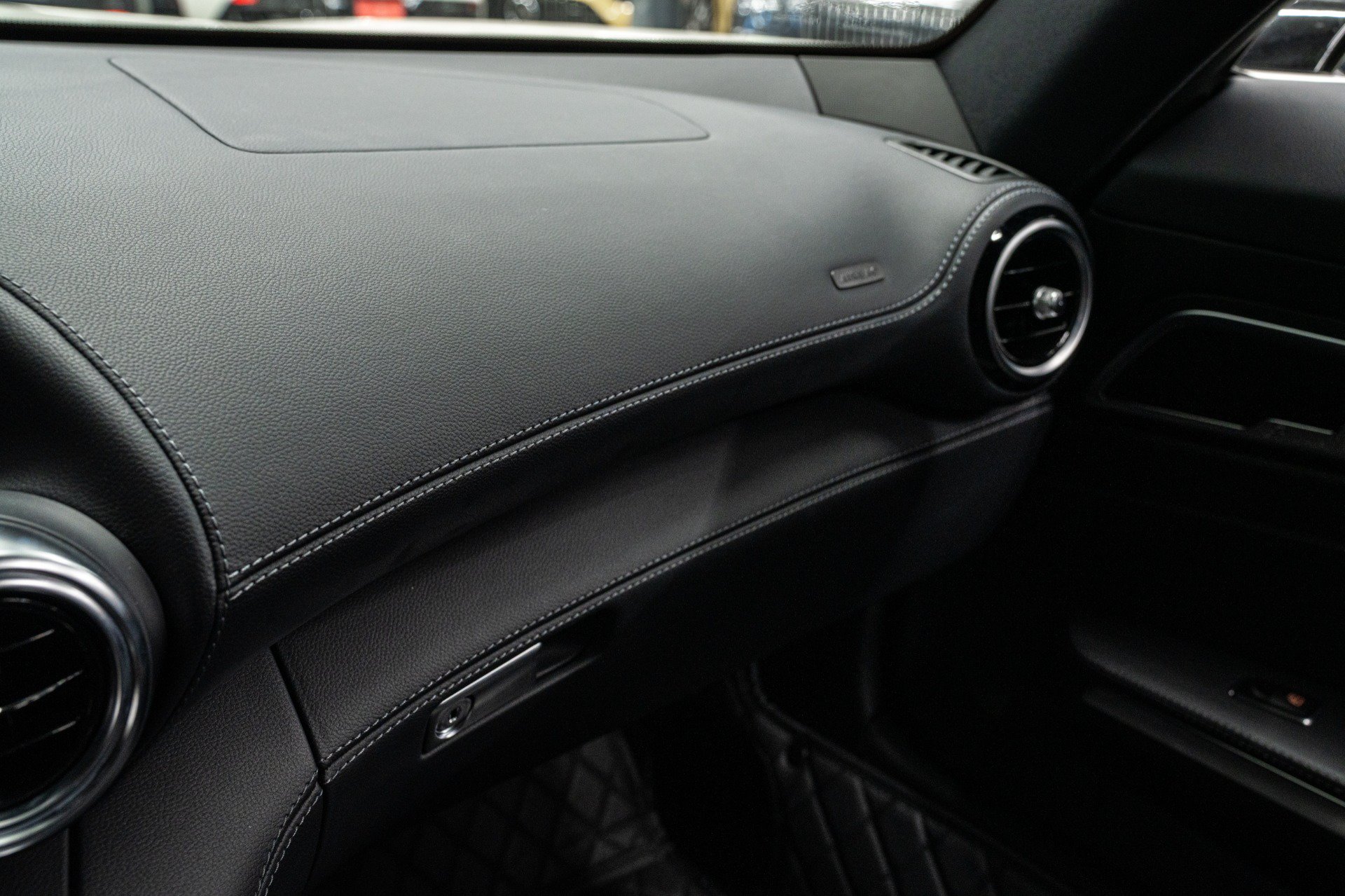Used 2016 Mercedes-Benz AMG GT S image 28