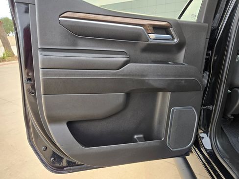 Used 2023 Chevrolet Silverado 1500 LT Trail Boss w/ LT Trail Boss Premium Package image 15