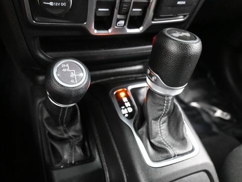 Used 2024 Jeep Wrangler Unlimited Sport AWD/4WD image 20
