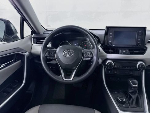 Certified 2022 Toyota RAV4 XLE Premium AWD/4WD image 22