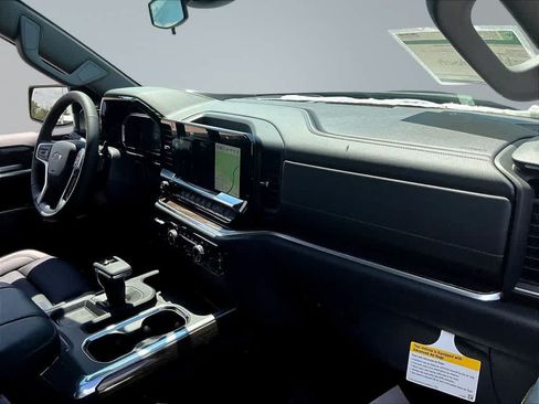 New 2026 Chevrolet Silverado 1500 RST w/ Dark Appearance Package AWD/4WD image 29