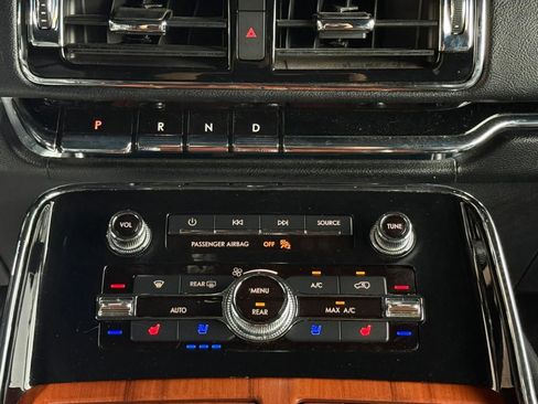 Used 2018 Lincoln Navigator L Reserve image 57