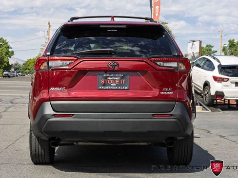 Used 2025 Toyota RAV4 XLE Premium FWD image 15