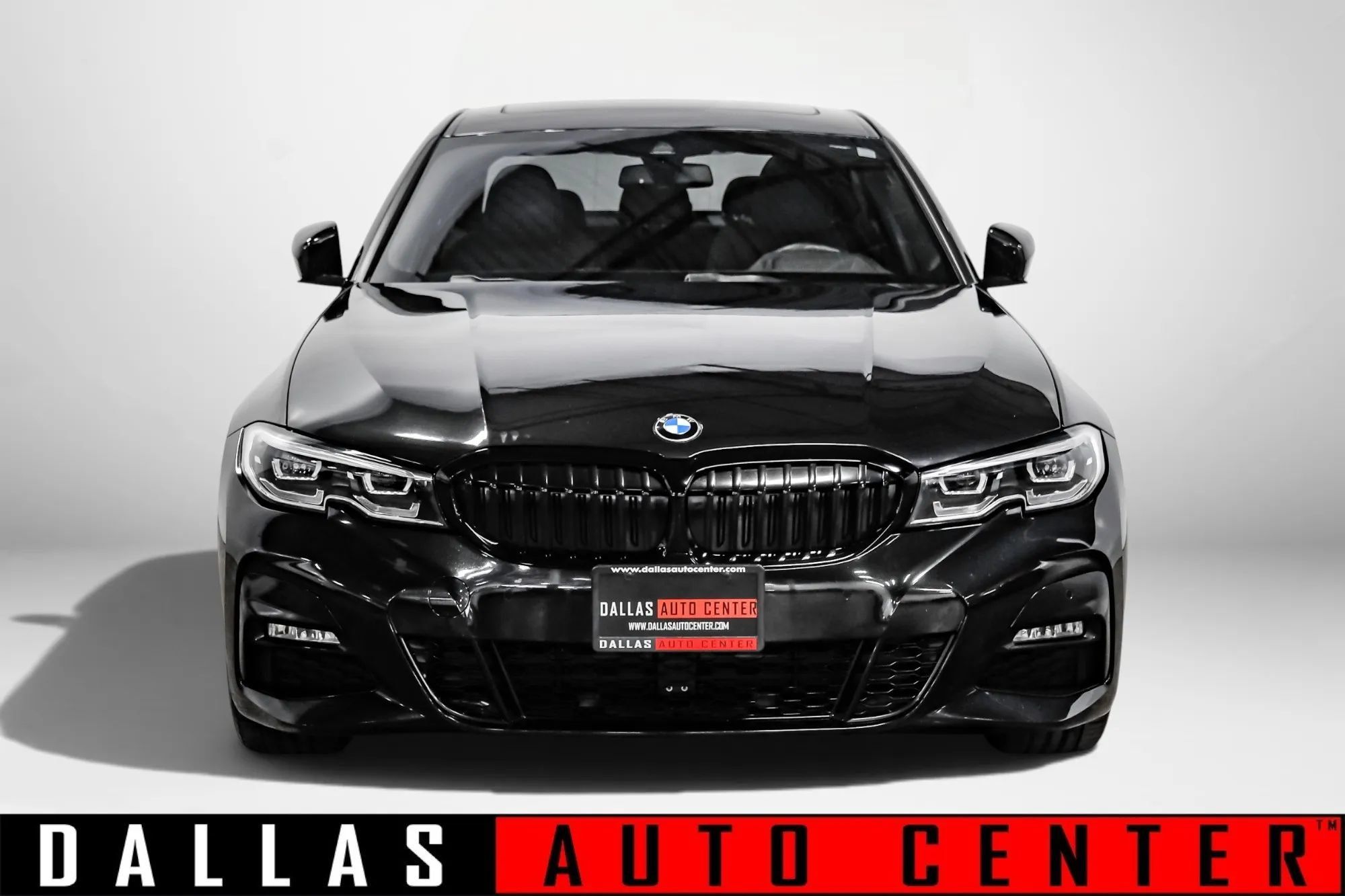 Used 2020 BMW 330i Sedan w/ M Sport Package RWD image 2