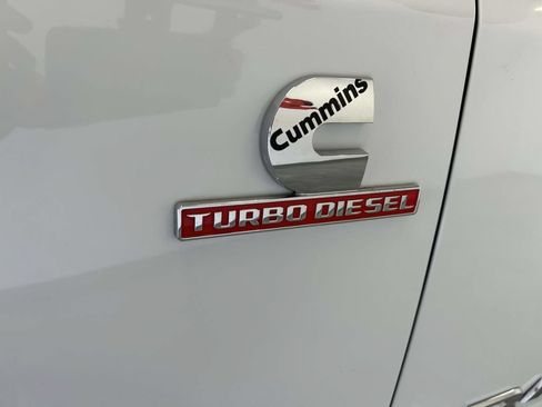Used 2024 RAM 2500 Big Horn AWD/4WD image 10