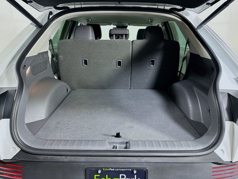 Used 2024 Hyundai Ioniq 5 SEL image 28