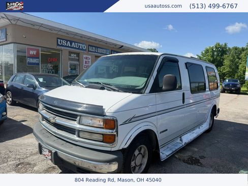 Used 1997 Chevrolet Express 1500 RWD image 1