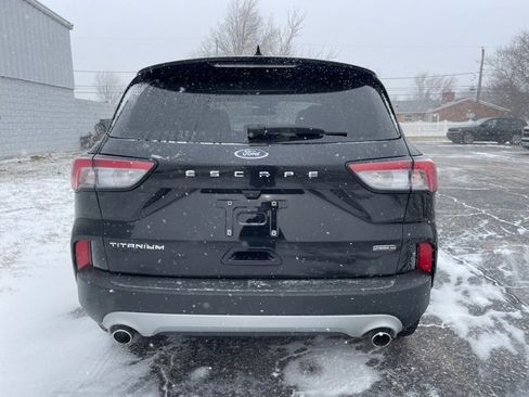 Used 2021 Ford Escape Titanium image 11