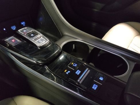Used 2020 Hyundai Sonata Limited FWD image 26