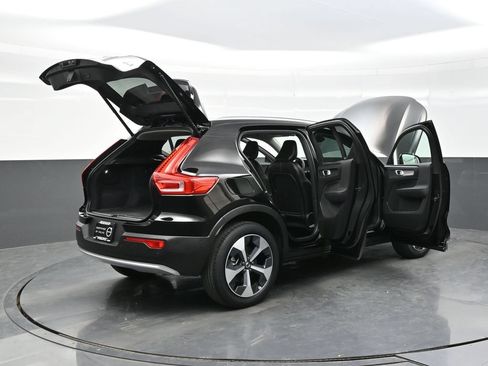 Used 2023 Volvo XC40 B5 Plus w/ Driver Assist Package AWD/4WD image 45