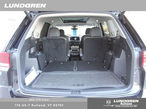 Certified 2025 Volkswagen Atlas SEL image 41