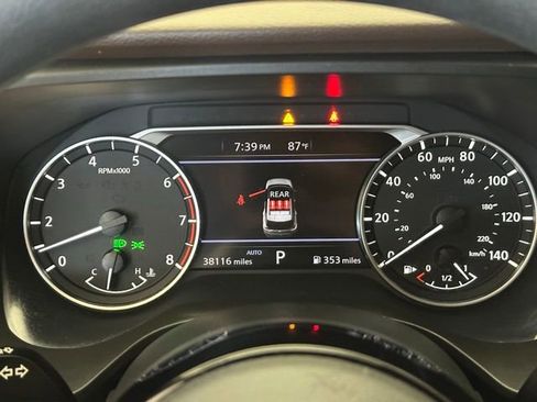 Used 2023 Nissan Rogue SV AWD/4WD image 26